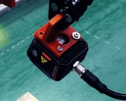 ?？抵悄茏x碼器MV-ID3016PM-15S-WBN適用于汽車電子，曲軸，芯片表面打碼等行業